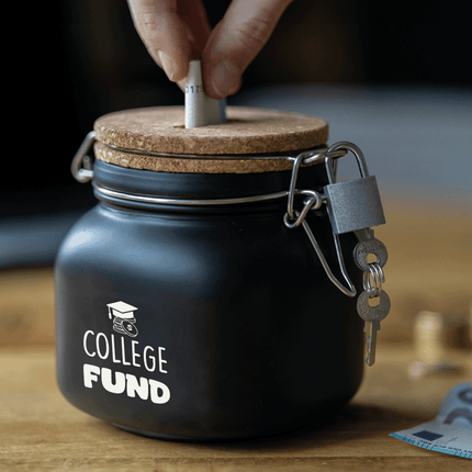Zwarte Spaarpot College Fund 12,5cm van Paper Dreams koop je bij Partywinkel